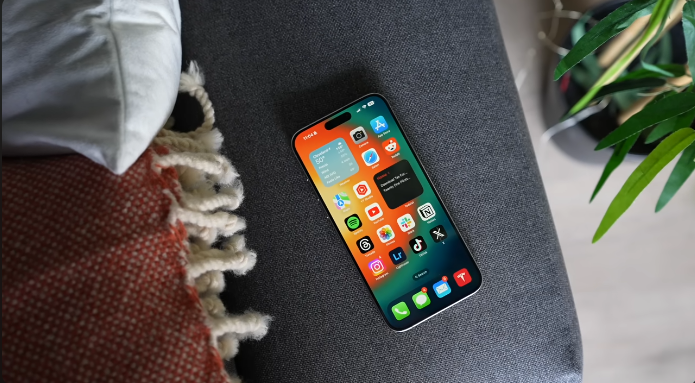 Selfie Camera Upgrade: 24MP Front Sensor